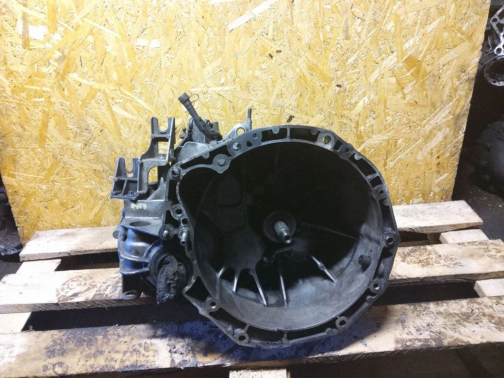 Manual 6 speed gearbox 8200156391