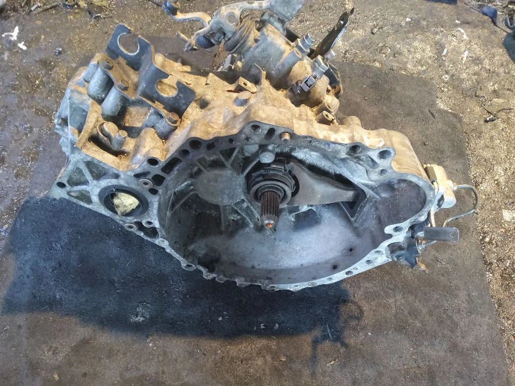 Manual 6 speed gearbox