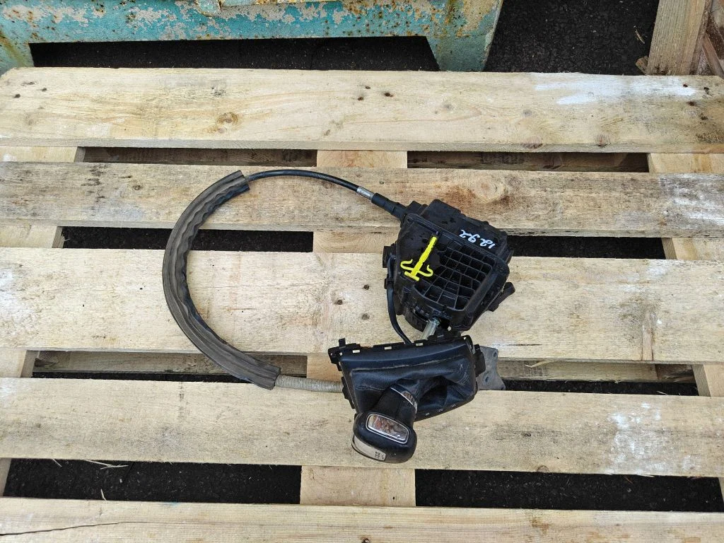 Mechanizm zmiany biegów (kulisa) 5K1713025CA