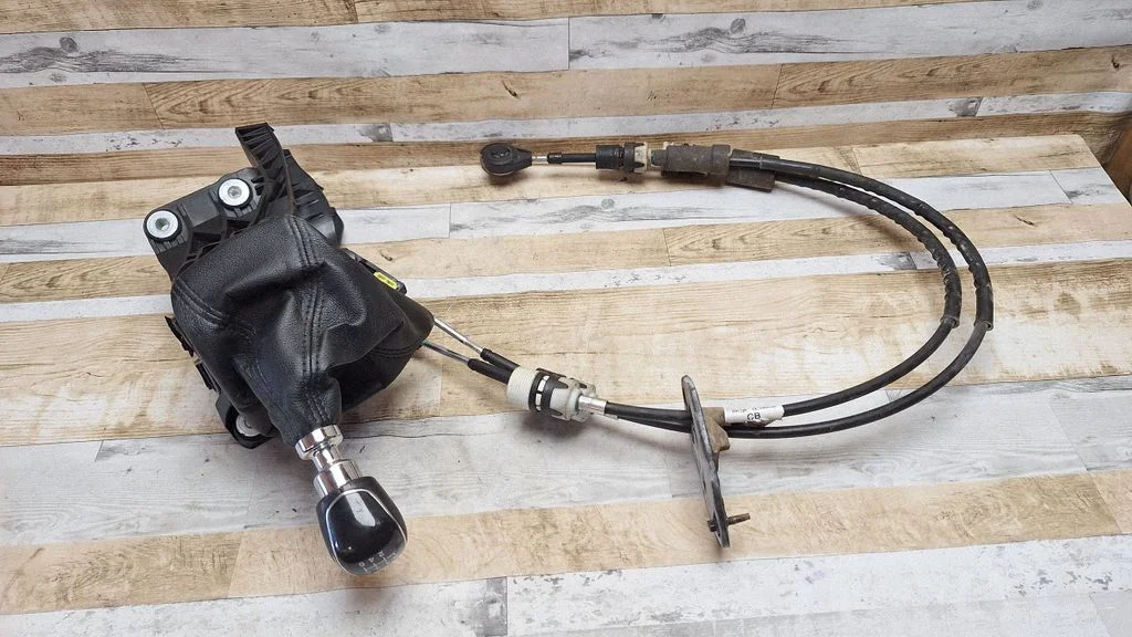 Gear selector mechanism BK2R7C453MKC