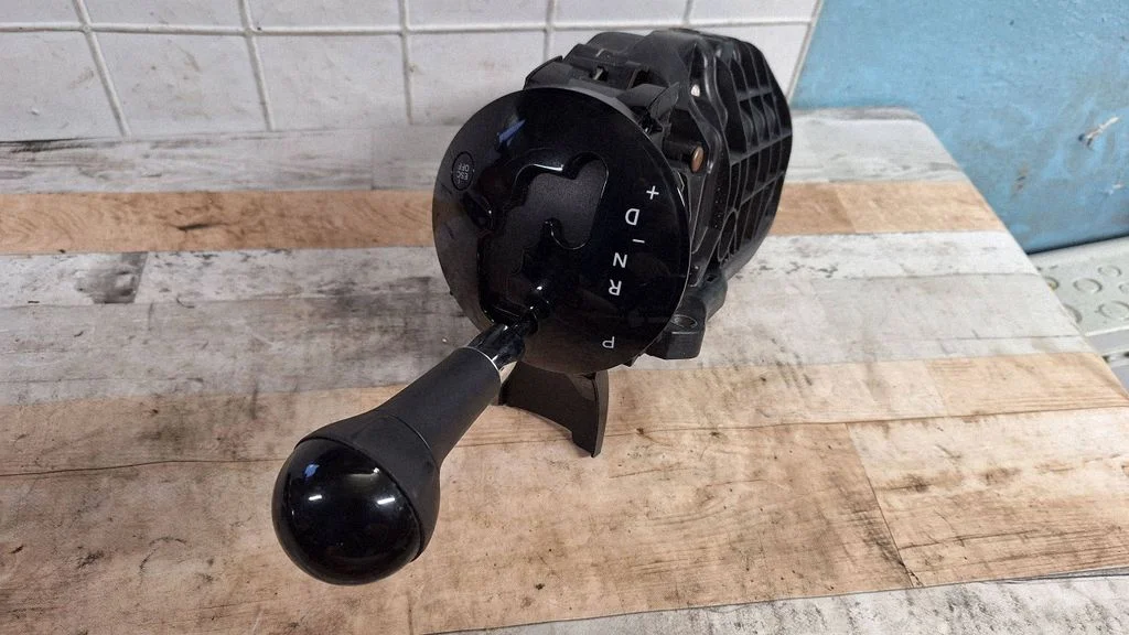 Gear selector mechanism 1SJ05JXWAG