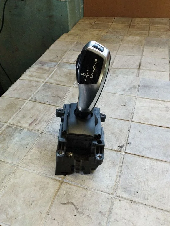 Gear selector mechanism 925118601