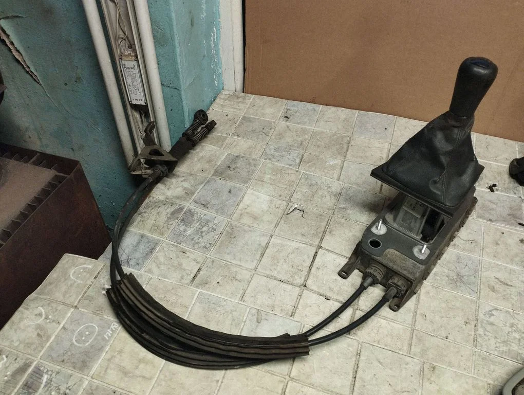 Gear selector mechanism 1K0711049AR