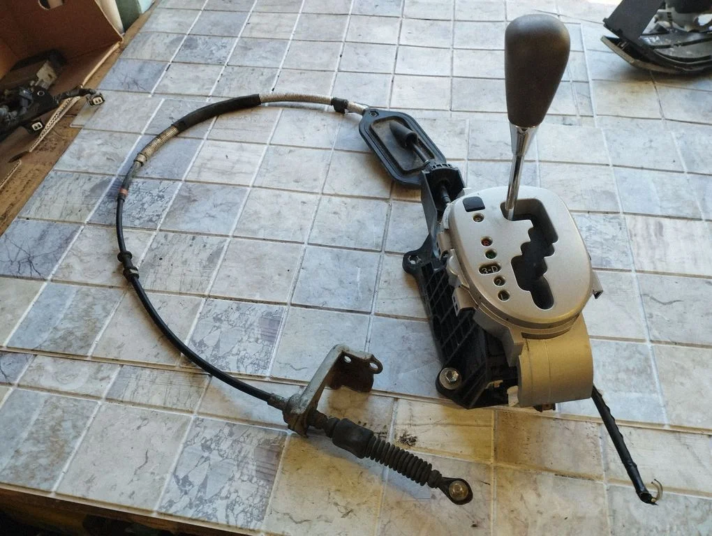 Gear selector mechanism