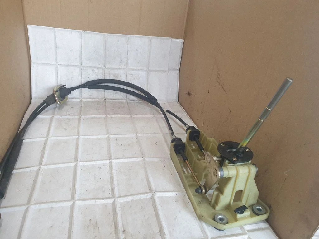 Gear selector mechanism UP8028100061