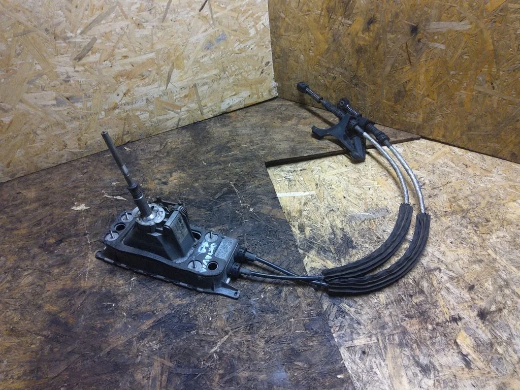 Mechanizm zmiany biegów (kulisa) 1K0711049BG