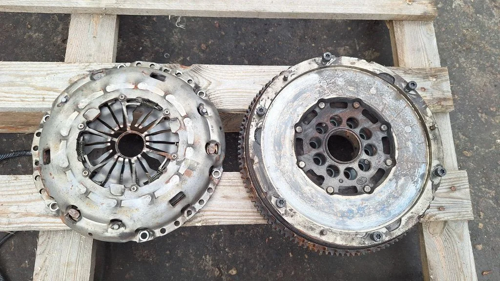 Clutch set kit 30735828