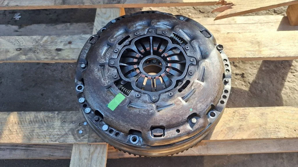Clutch set kit – Toyota Corolla Verso AR10 (2004-2009)