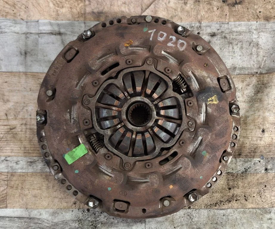 Clutch set kit – Toyota Corolla Verso AR10 (2004-2009)