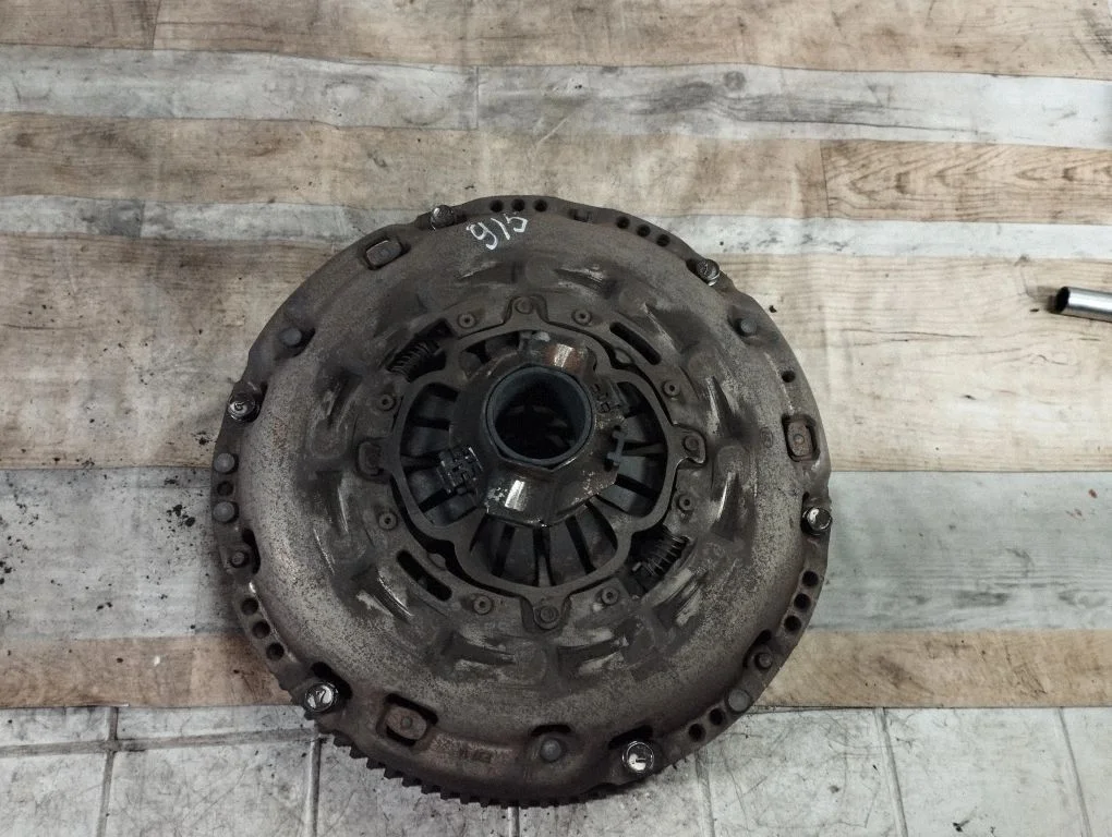 Sidurikomplekt – Lexus IS 220D-250-350 (2006-2013)
