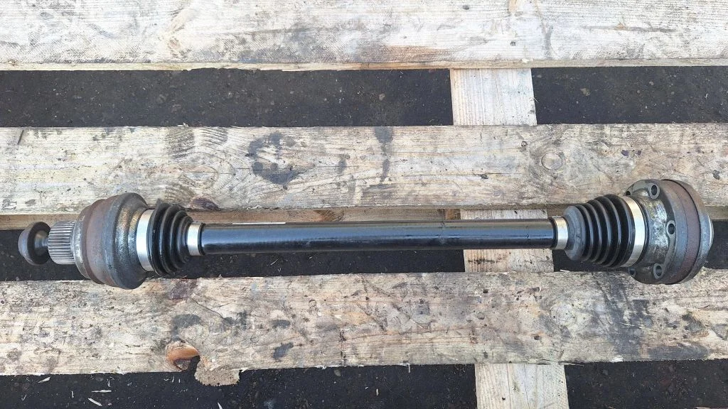 Rear driveshaft 8R0501203C
