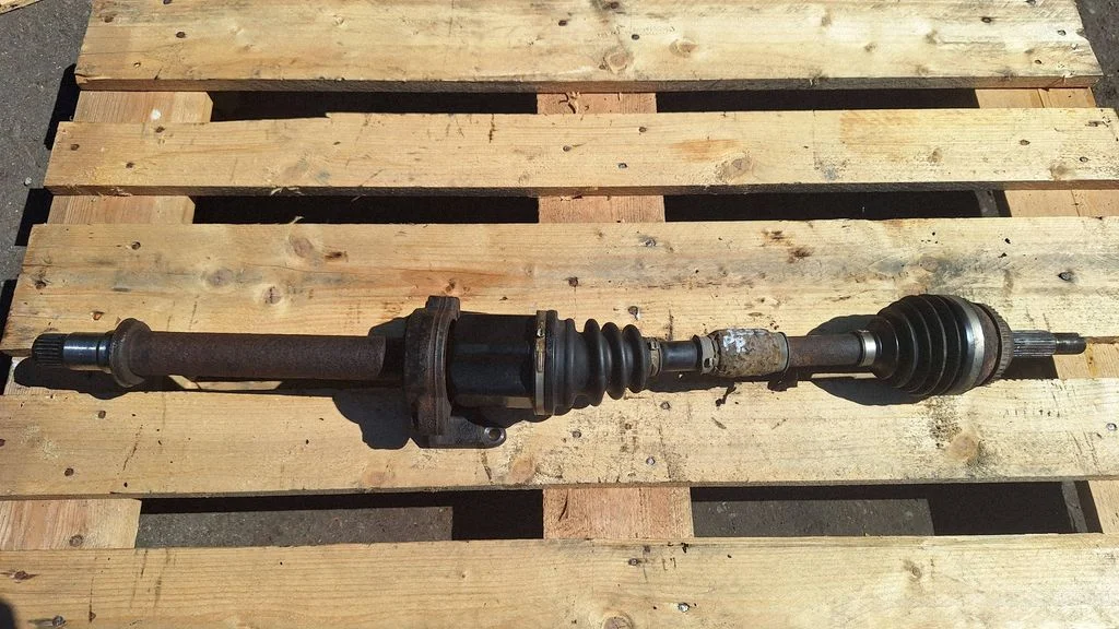 Front driveshaft – front right