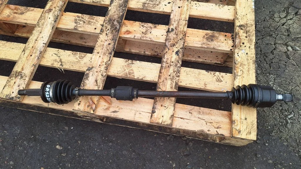 Front driveshaft – front right