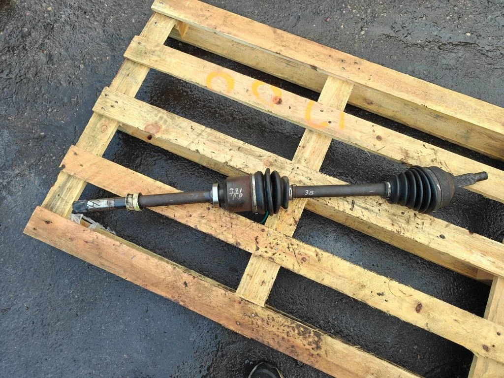 Front driveshaft – front right