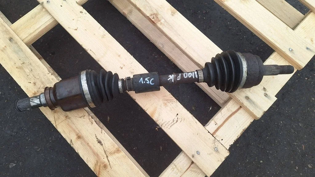 Front driveshaft – front left