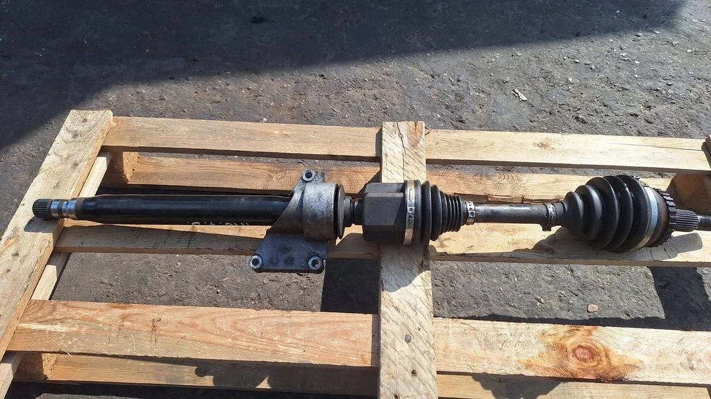 Front driveshaft – front right