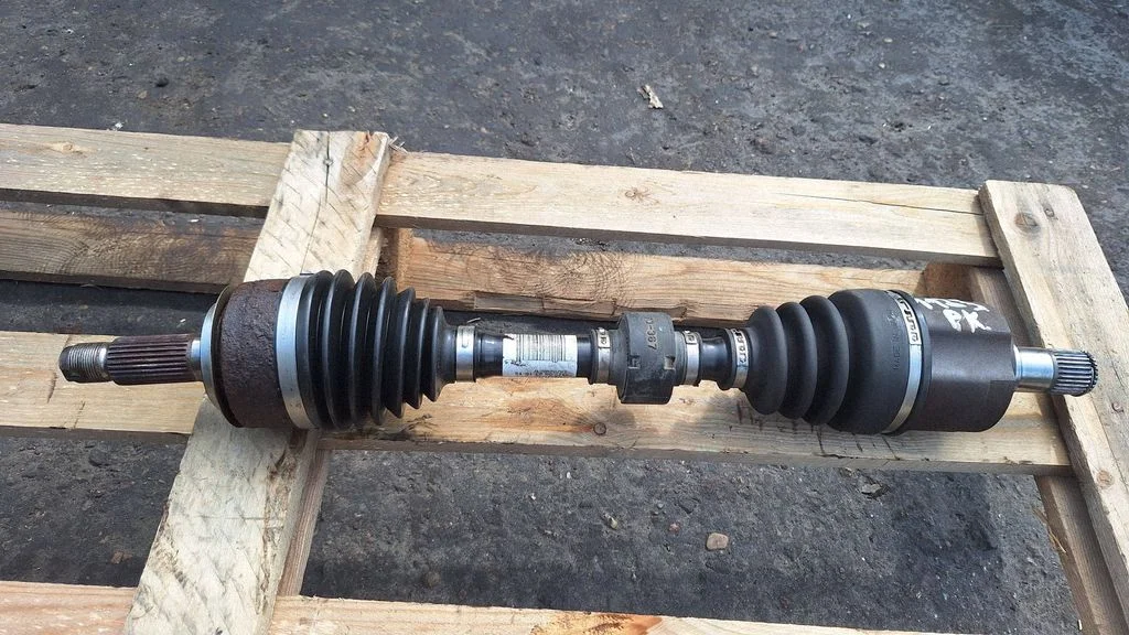 Priekšējā pusass SMJG011M1