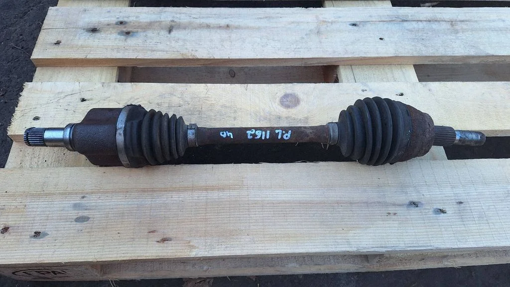 Front driveshaft – front left