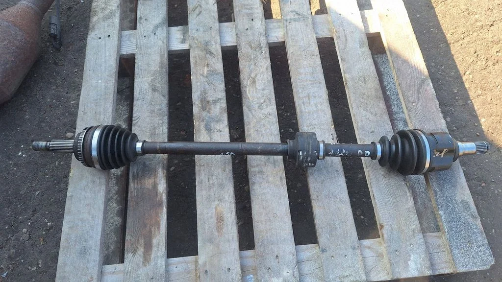 Front driveshaft – front right