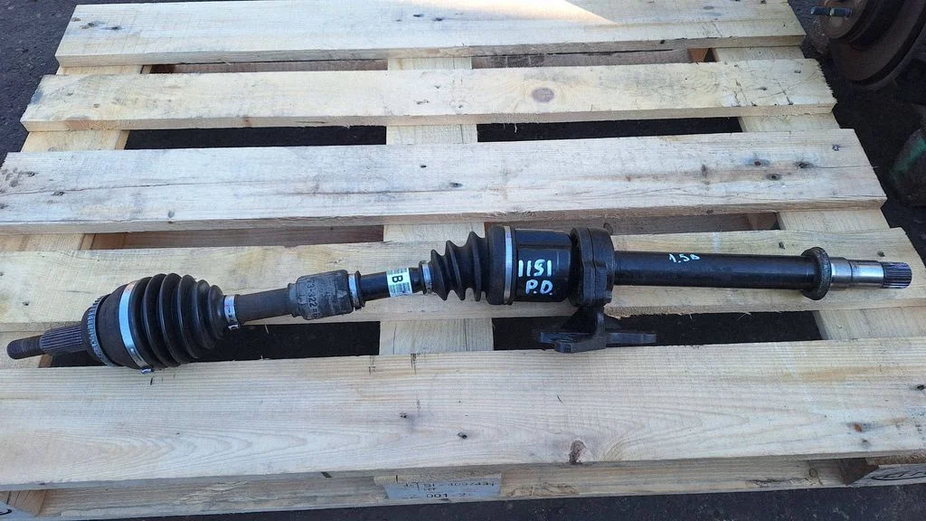 Front driveshaft – front right