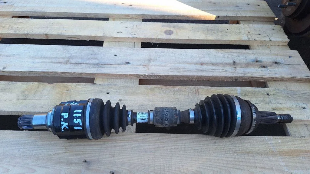 Front driveshaft – front left