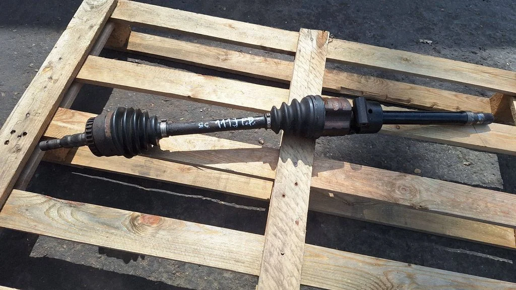 Front driveshaft – front right