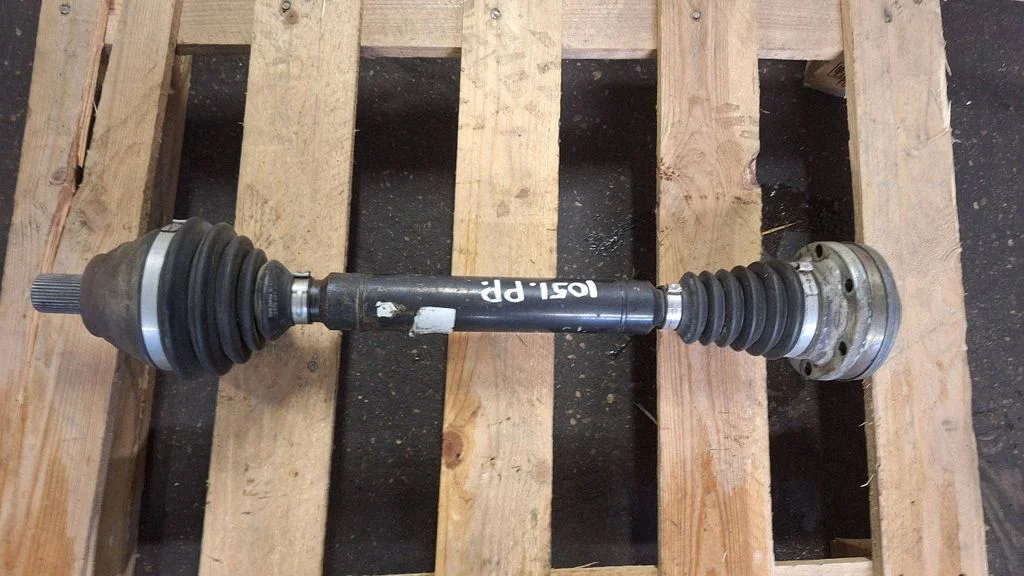 Front driveshaft – front right