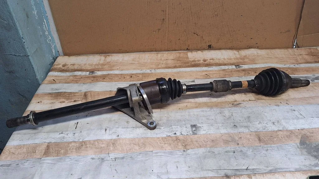 Front driveshaft 391013NT0A