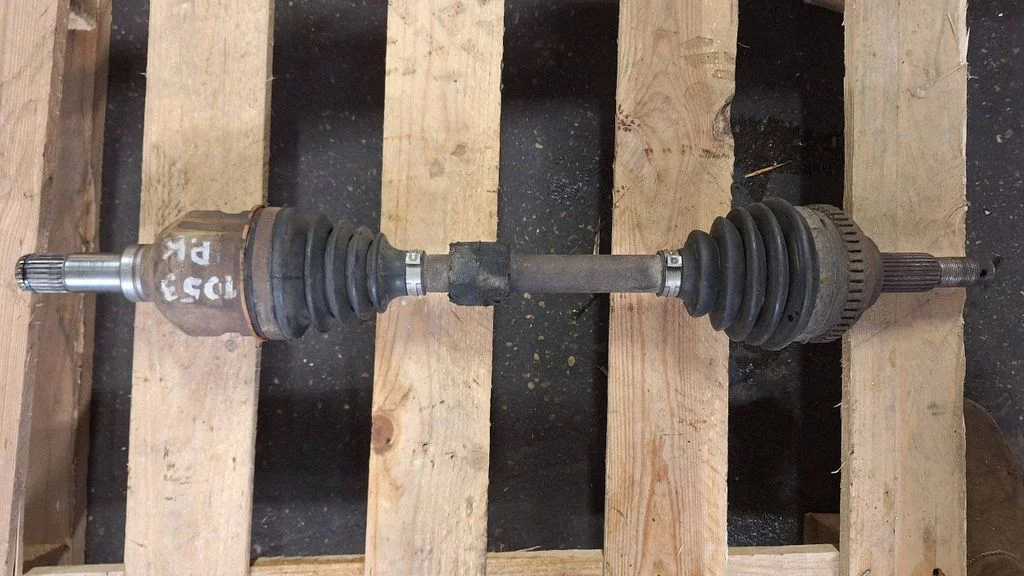 Front driveshaft – front left