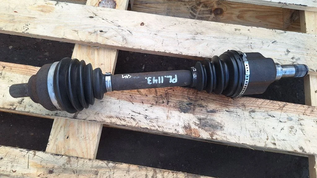 Front driveshaft – Volvo C30 (2007-2010), front left