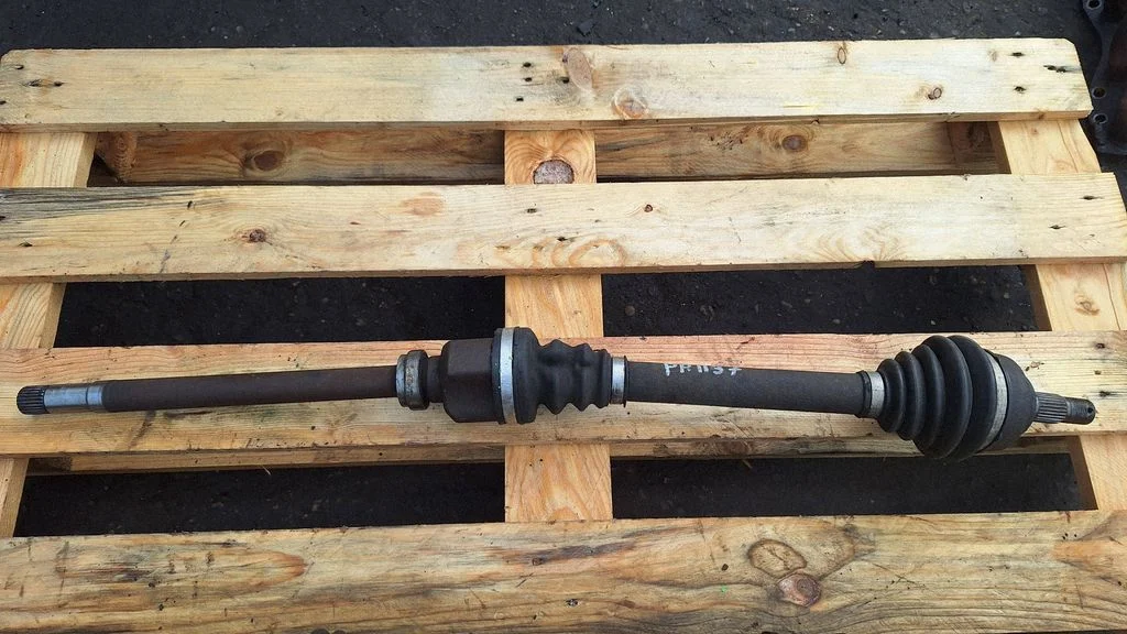 Front driveshaft – front right