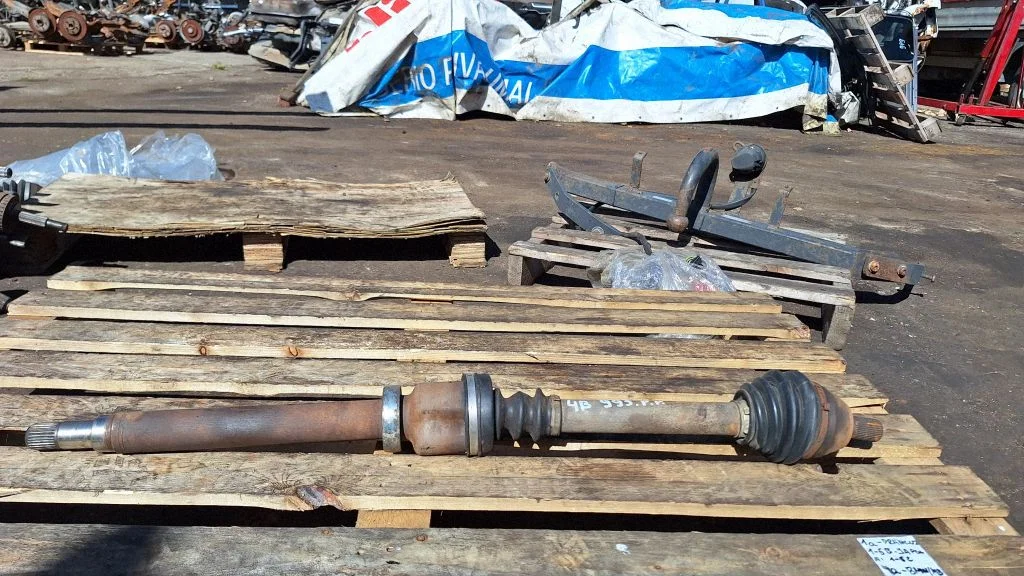 Front driveshaft – front right