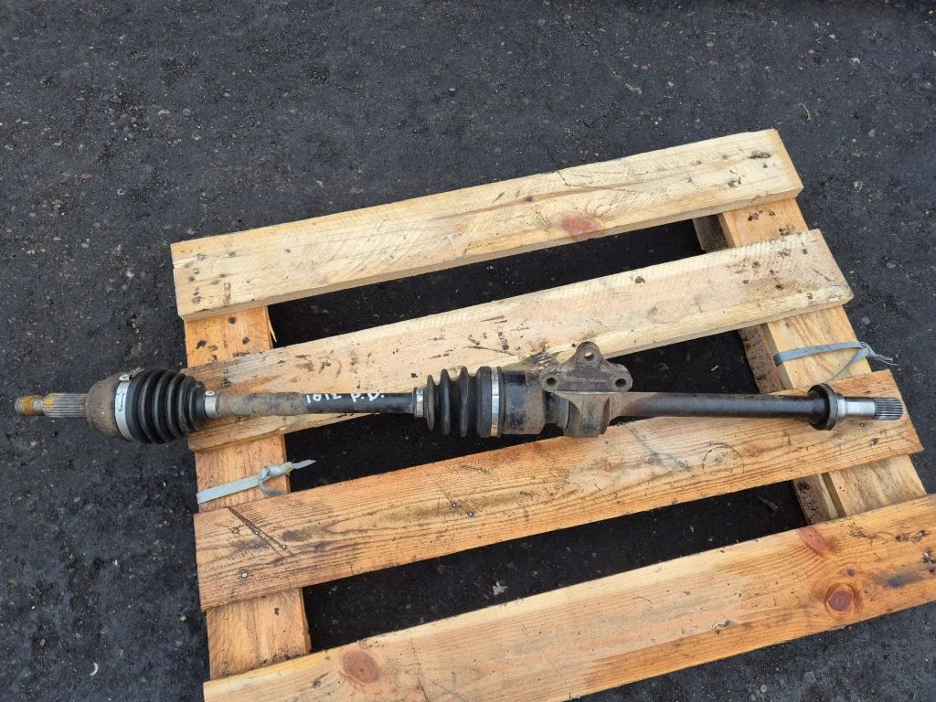 Front driveshaft – front right