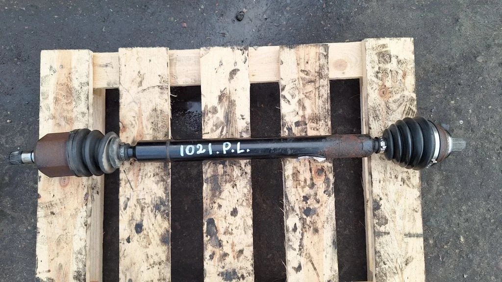 Front driveshaft – front left