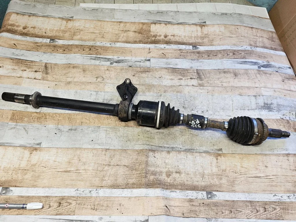 Front driveshaft – front right