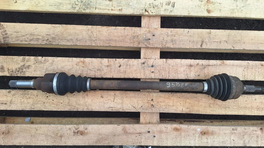 Front driveshaft – front right