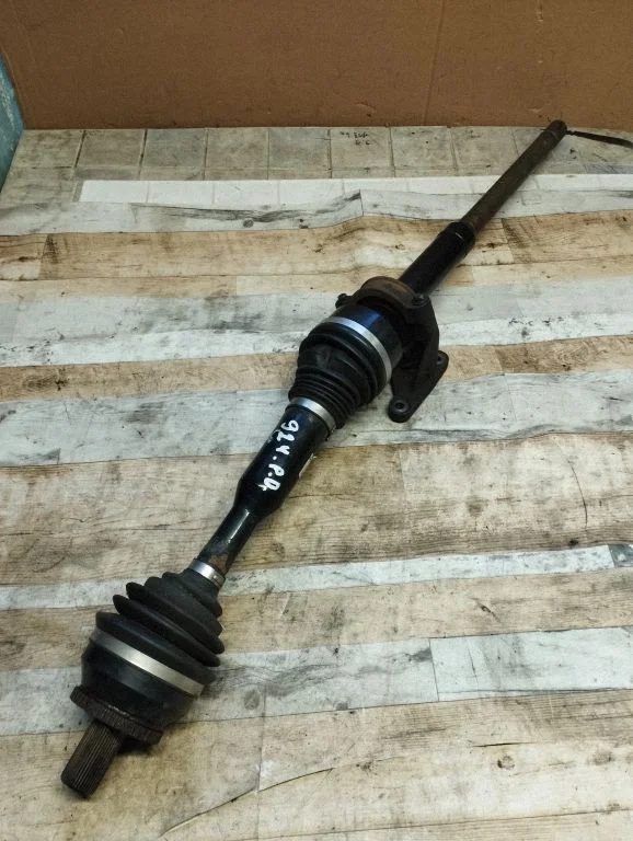 Front driveshaft 30783106