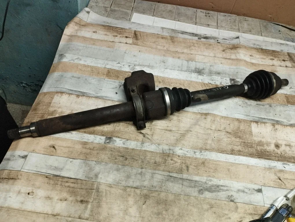 Front driveshaft – front right
