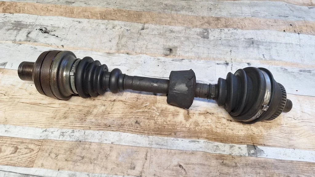 Front driveshaft – front right