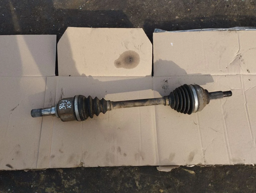 Front driveshaft – front left