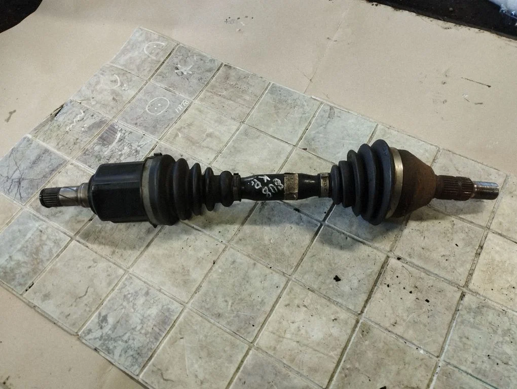 Front driveshaft – front left