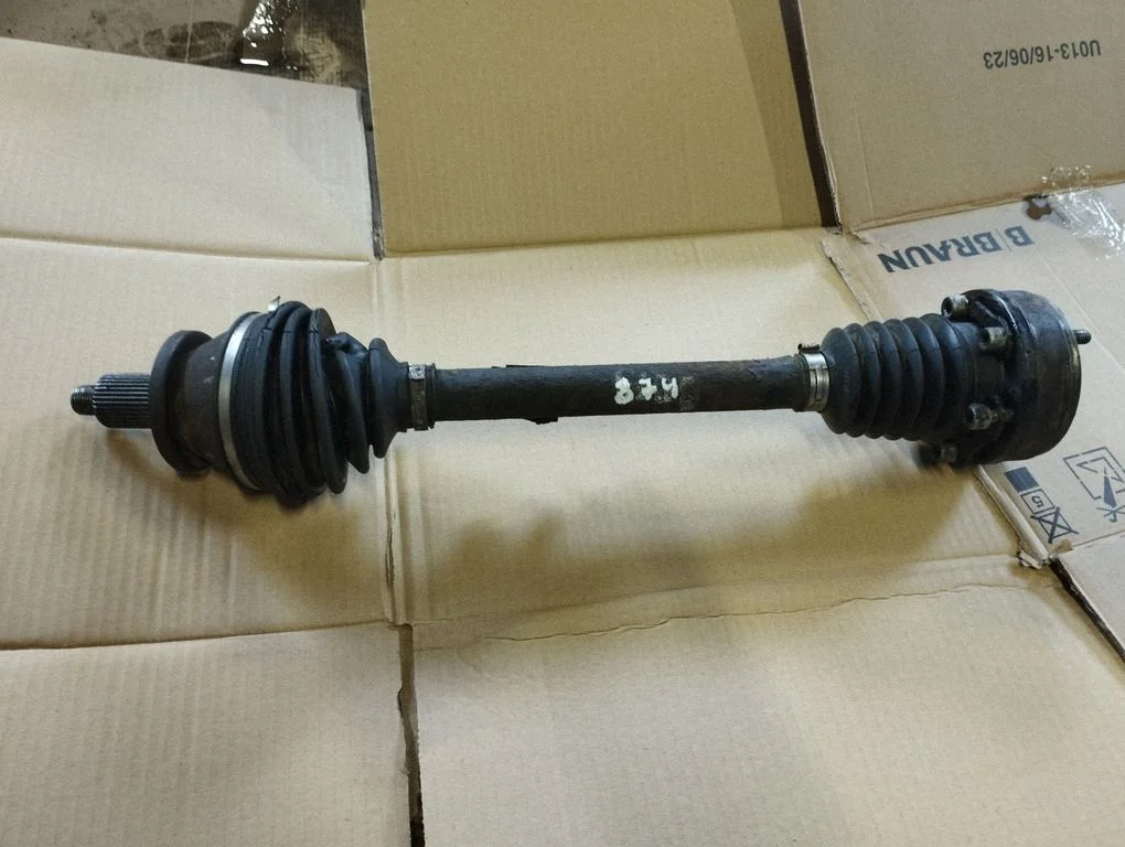 Front driveshaft – front left