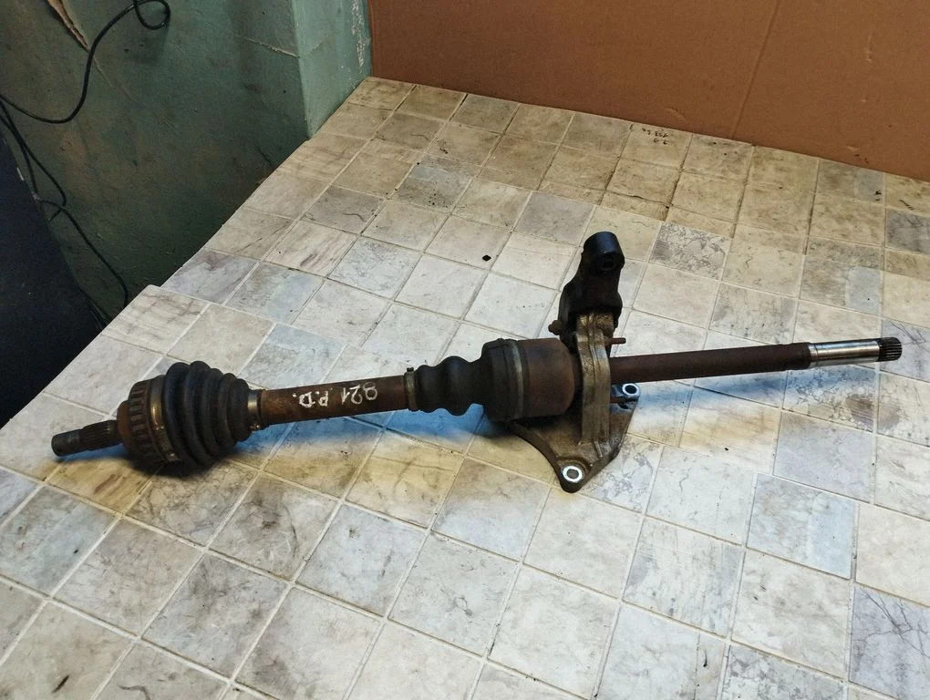 Front driveshaft – front right