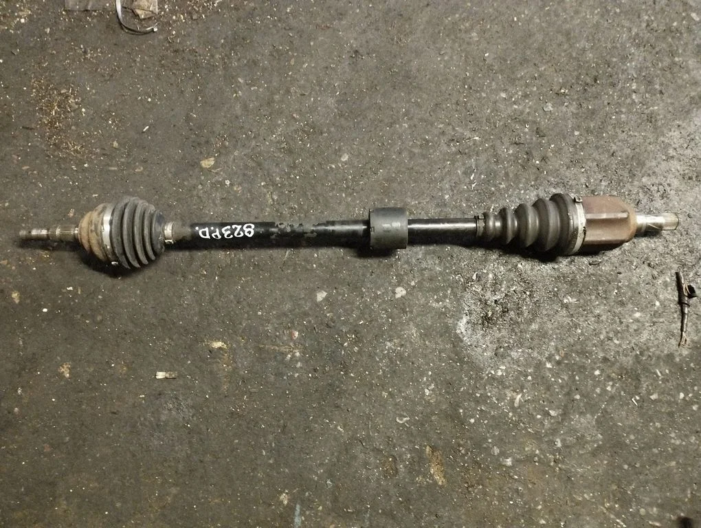 Front driveshaft – front right