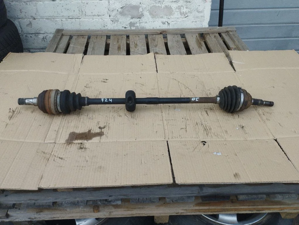 Front driveshaft – front right