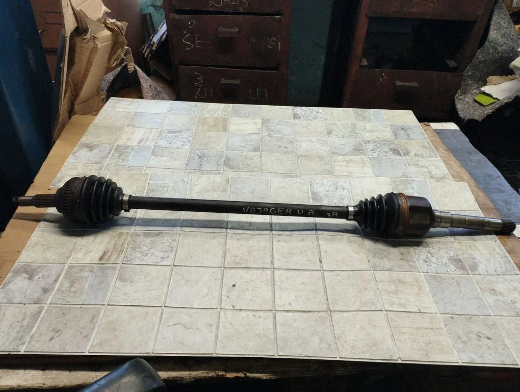 Front driveshaft – front right