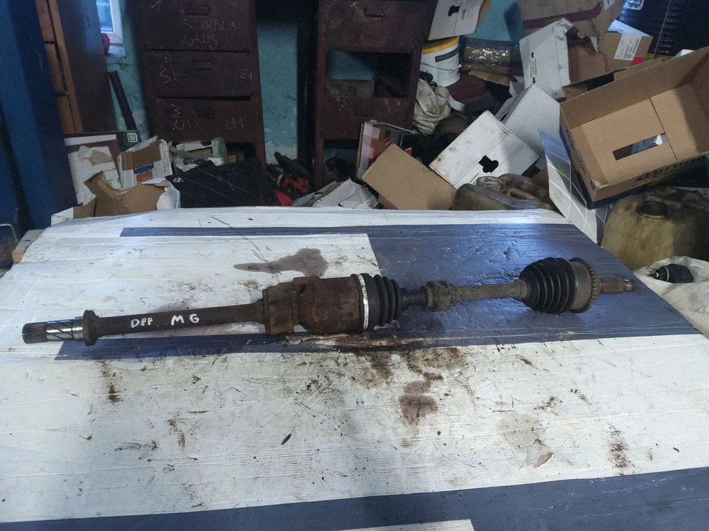 Front driveshaft – right
