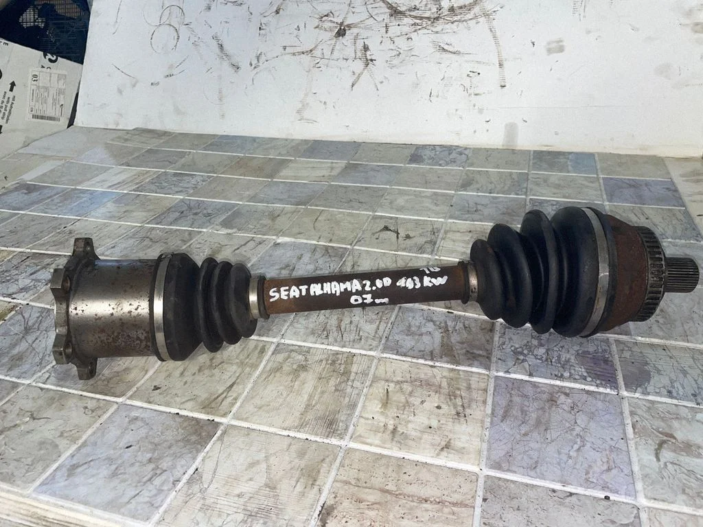 Front driveshaft – front left