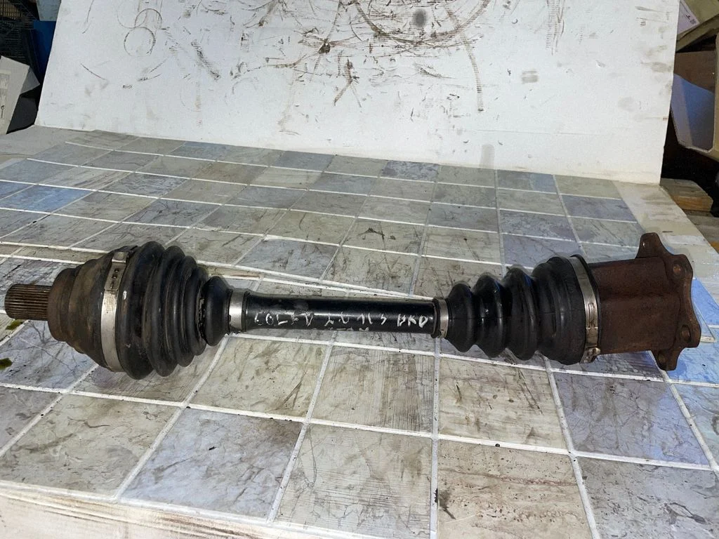 Front driveshaft – front left