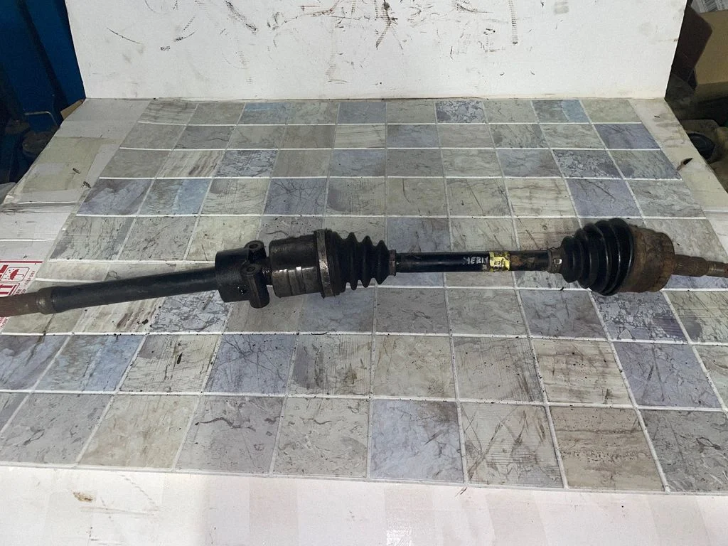 Front driveshaft – front right